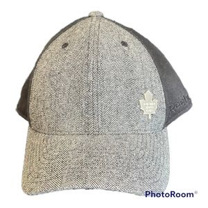 Toronto Maple Leafs fullback hat size L/XL